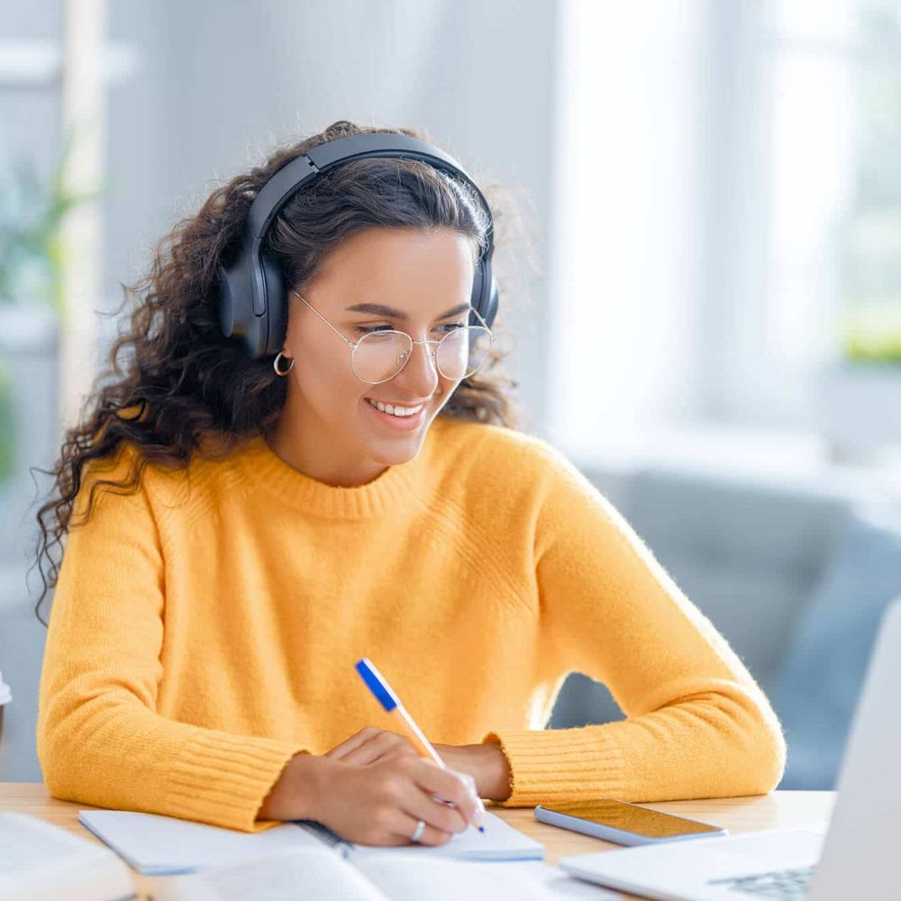 woman-working-on-laptop-at-home-2021-09-15-19-47-29-utc-1.jpg